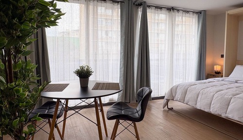Habitación doble superior, 1 cama doble, balcón, vistas a la ciudad