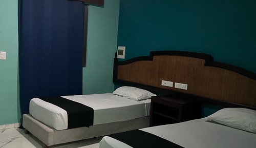 Habitación clásica con 2 camas individuales