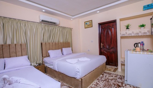 Habitación cuádruple de lujo, balcón