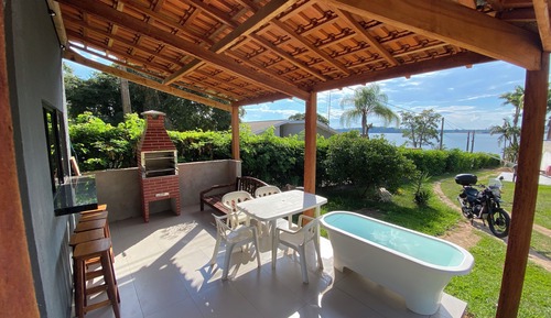 Casa clásica, lanai, vistas al lago