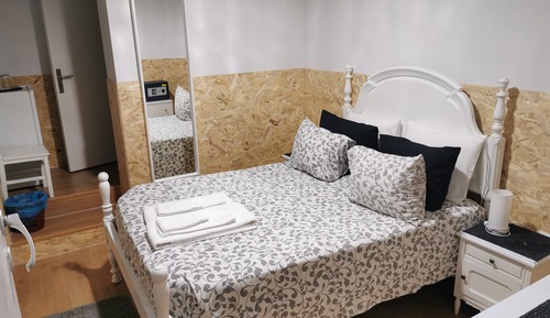 Quarto Duplo Economico No Piso Inferior - Qt.8