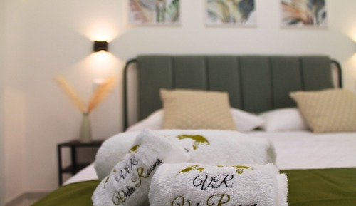 Habitación doble, 1 cama de matrimonio grande, balcón, vistas a la ciudad