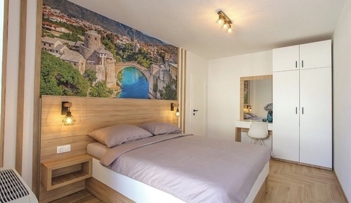 Apartamento económico, balcón, vistas al patio