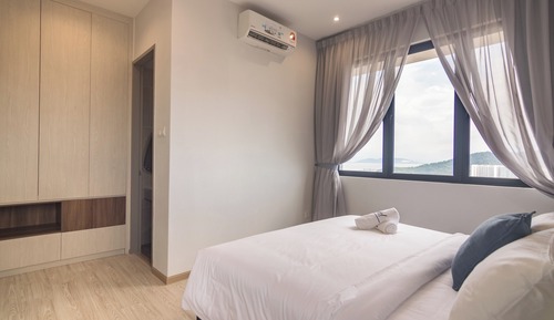 Apartamento de lujo, 3 habitaciones, balcón, vistas a la ciudad