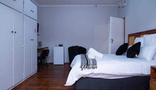 Apartamento, vistas al jardín