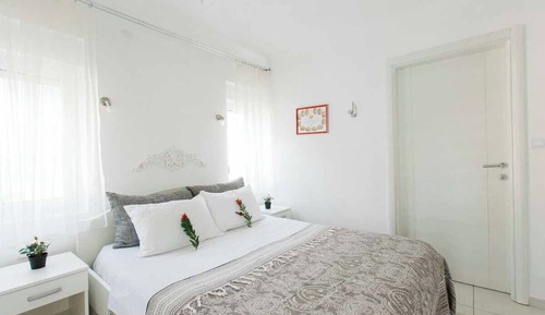 Apartamento de lujo, balcón, vistas al mar