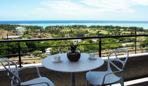 Habitación Confort doble, balcón, vistas al mar