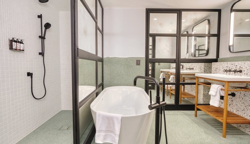 Suite, 1 habitación, en esquina