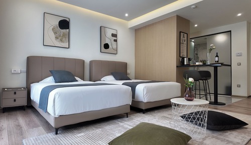 Habitación estándar con 2 camas individuales, balcón