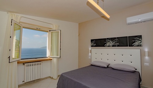 Habitación triple clásica, vistas al mar
