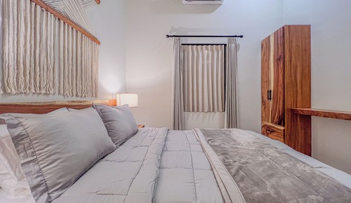 Supreme Comfort Suite 1