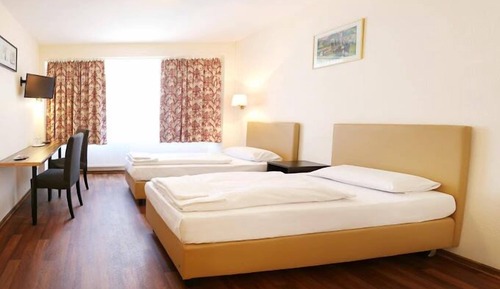 Habitación estándar con 1 cama doble o 2 individuales