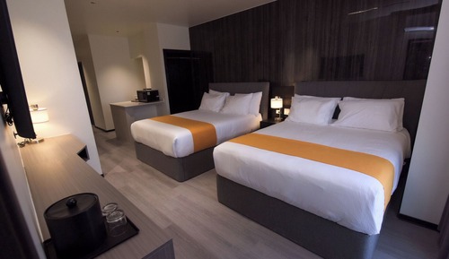 Luxury Deluxe 2 Queen Bed