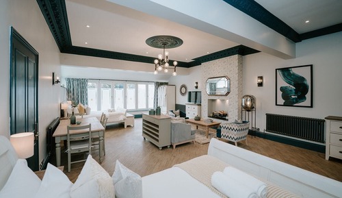 Family Studio Suite