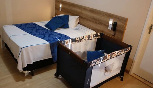 Habitación básica doble, 1 cama doble, no fumadores, baño privado