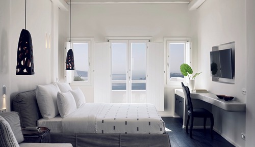 Suite with Hot Tub & Caldera Sunset View