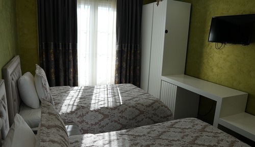 Habitación estándar con 2 camas individuales, balcón