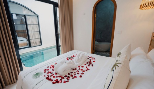 Villa familiar, 2 habitaciones, piscina privada