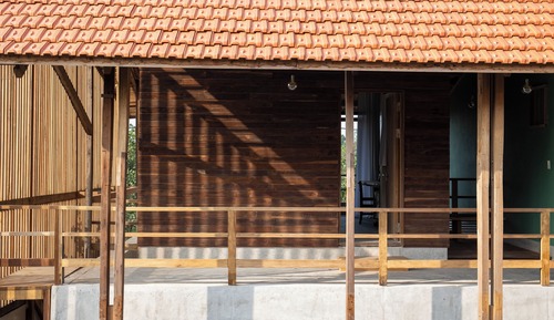 Habitación de diseño, 1 cama de matrimonio, balcón