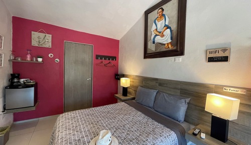 Habitación triple Deluxe, 1 habitación, no fumadores, vistas al jardín
