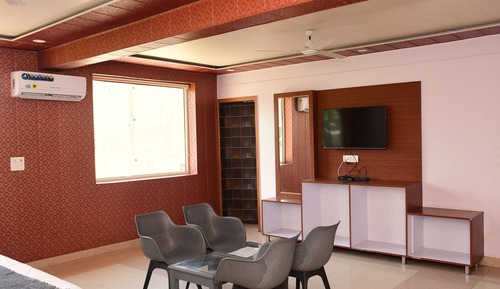 Quad Family Room