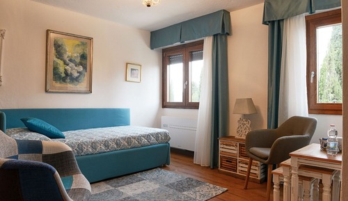 Suite panorámica, 2 habitaciones, vistas al lago, en una planta alta