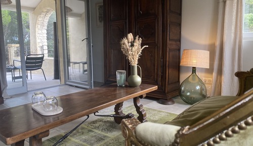 Suite ejecutiva, baño privado, vistas al parque