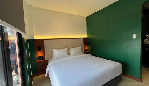 Habitación superior con 1 cama doble o 2 individuales, no fumadores