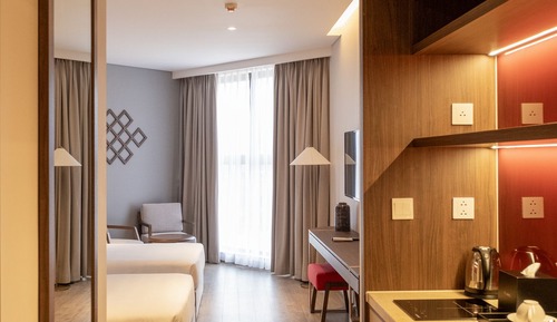 Habitación triple Premium, varias camas, vistas al mar, mirando al mar