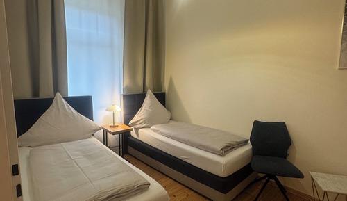 Apartamento familiar, 2 habitaciones, cocina básica, vistas a la ciudad