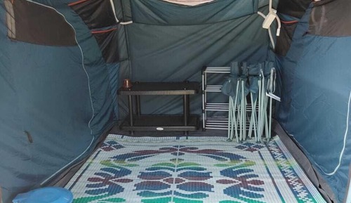 Habitación cuádruple Confort, no fumadores, en la zona del jardín