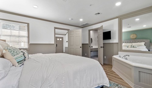 Suite 10