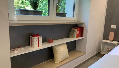 Estudio superior, 1 cama de matrimonio grande, vistas al jardín
