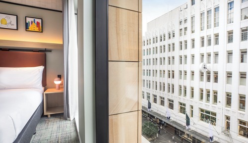 Habitación estándar, 1 cama de matrimonio grande, vistas a la ciudad