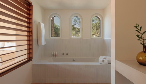 Suite (Pool)