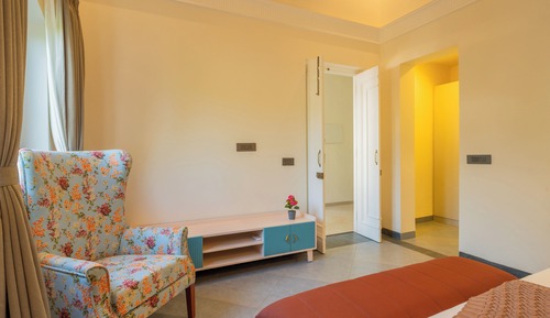 Villa, 4 habitaciones, balcón, vistas al jardín
