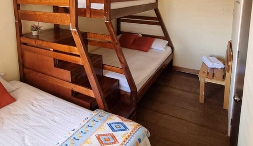 Habitación cuádruple económica
