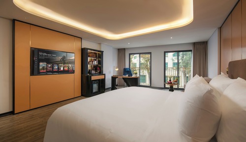 Habitación de lujo doble, 1 cama de matrimonio grande, vistas a la ciudad