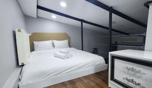 Habitación triple, vistas a la ciudad