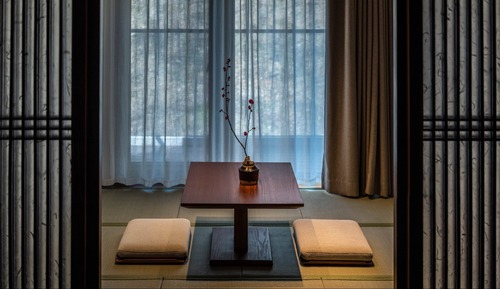 Suite, vistas a la colina