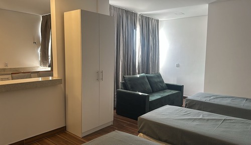 Habitación cuádruple básica, vistas a la ciudad