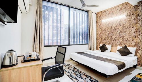 Deluxe Duplex, City View