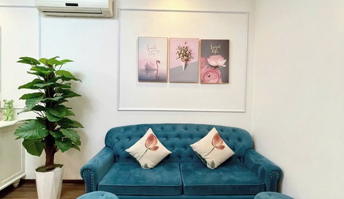 Apartamento básico, balcón, vistas a la ciudad