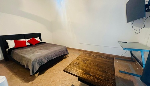 Habitación básica, 1 cama de matrimonio