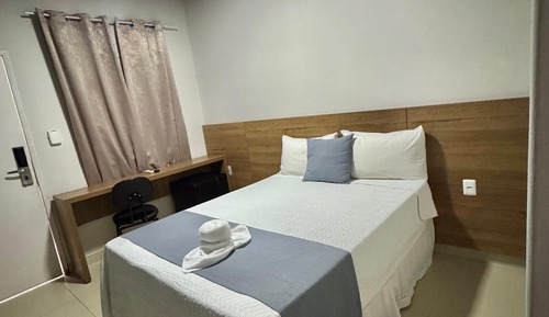 Habitación estándar con 1 cama doble o 2 individuales