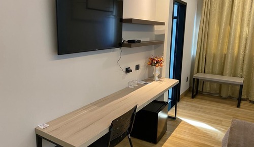 Suite (Master)