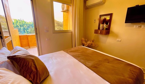 Habitación panorámica doble, 1 cama de matrimonio, vistas a la montaña