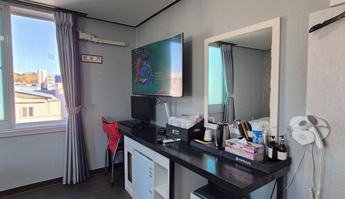 Habitación básica doble, vistas a la ciudad