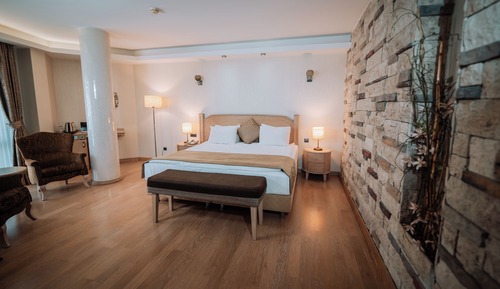Habitación de lujo doble, 1 cama de matrimonio grande, no fumadores, vistas a la ciudad