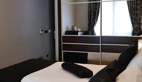 Habitación estándar con 2 camas individuales, vistas a la ciudad